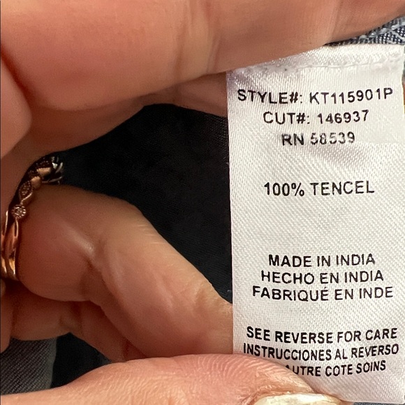 Kut from the Kloth Blue Denim Top - Picture 3 of 4